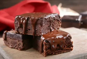 O Brownie são um clássico da confeitaria, irresistíveis para quem ama chocolate e busca uma textura macia com aquele toque levemente cro.....