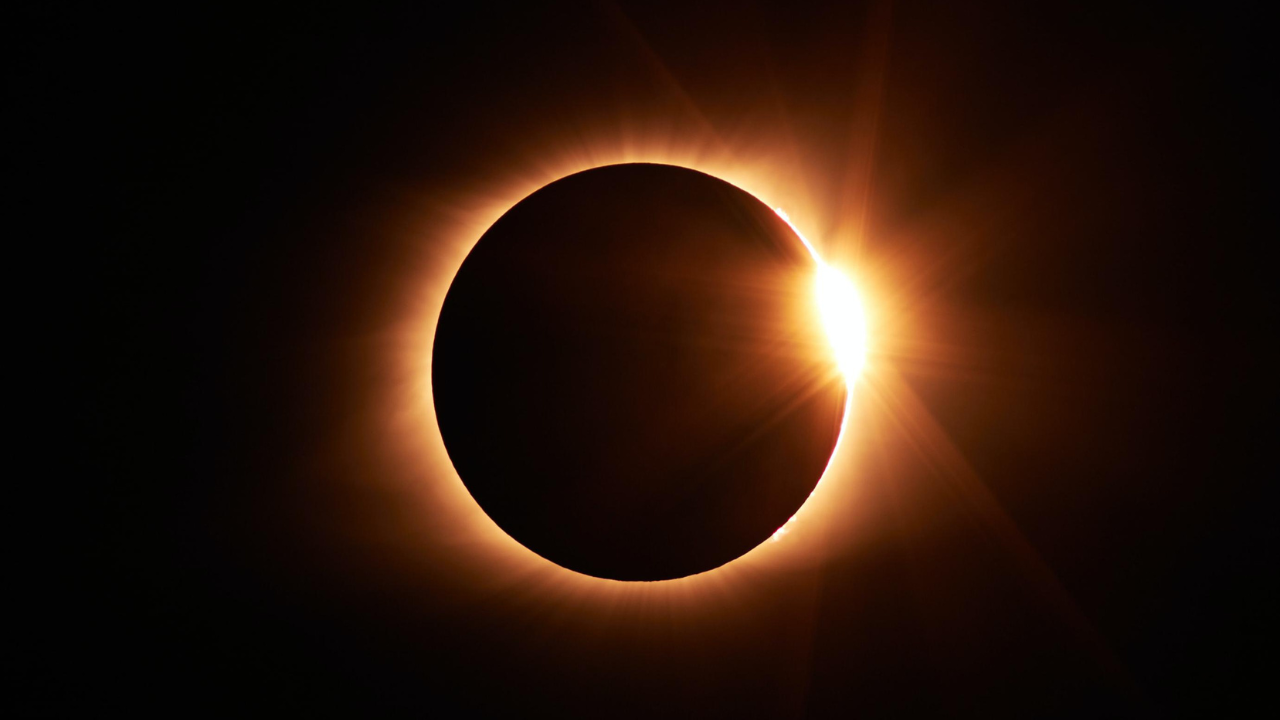 29 de março: Um eclipse solar parcial será visível na Espanha. Descubra mais sobre este fenômeno celestial e como observá-lo.