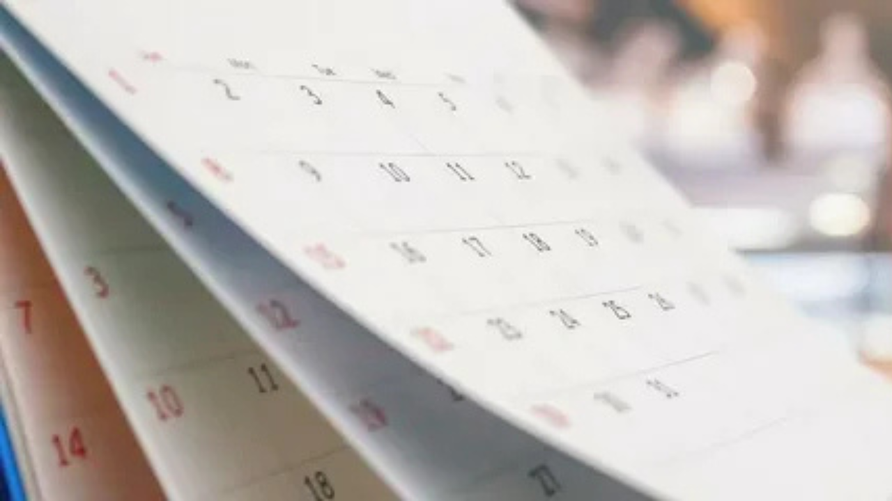 Descubra os feriados de abril de 2025 com nosso calendário completo e dicas de viagem incríveis. Planeje suas férias com antecedência!
