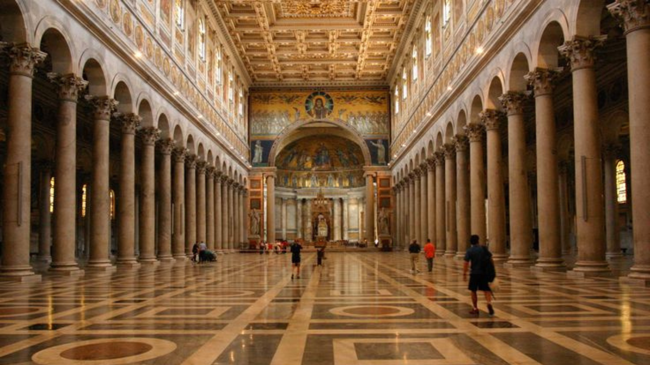 Basílica Romana Descoberta em Londres: Descoberta arqueológica revolucionária. Entenda o significado dessa Basílica Romana em Londres.